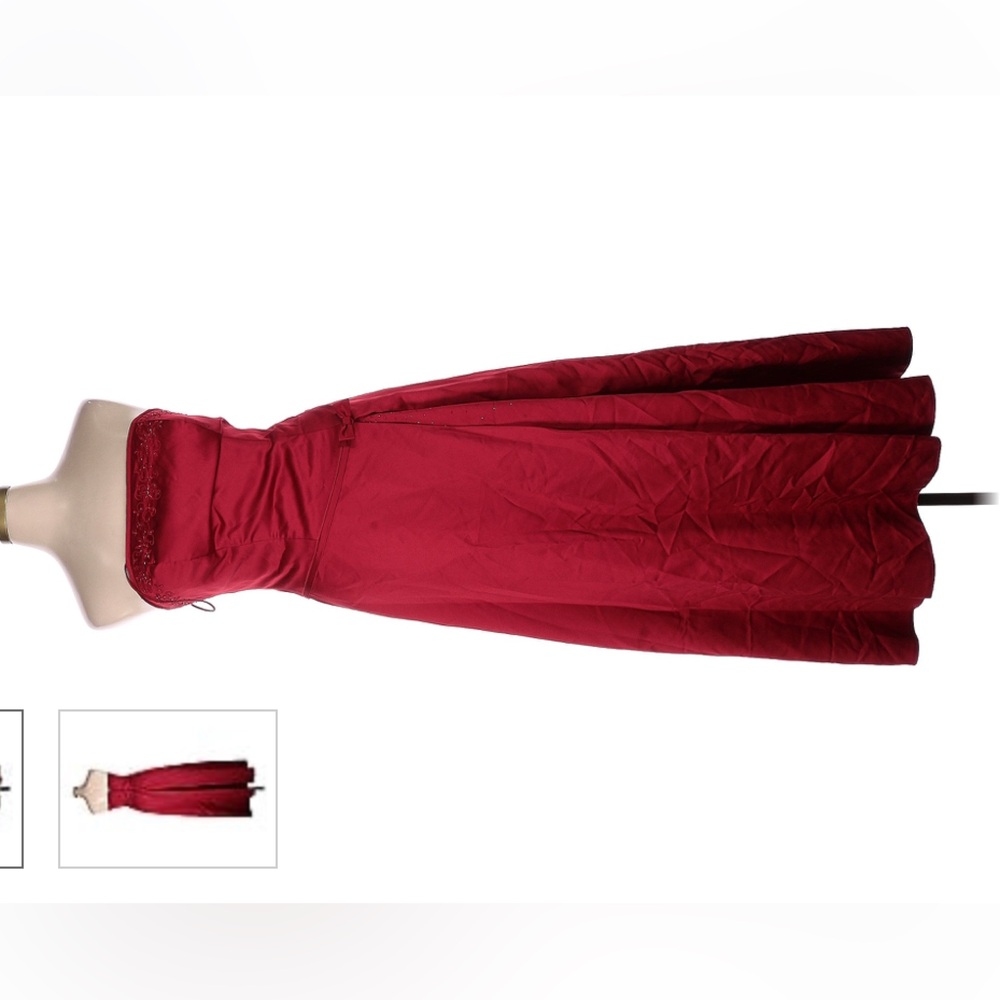 Gorgeous red gown by Moro Lee